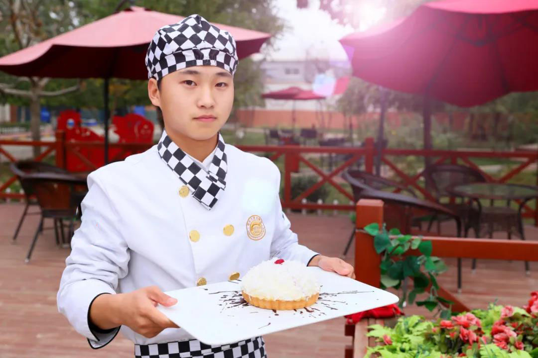 西點(diǎn)行業(yè)為啥備受矚目？河北新東方來(lái)為你解答！