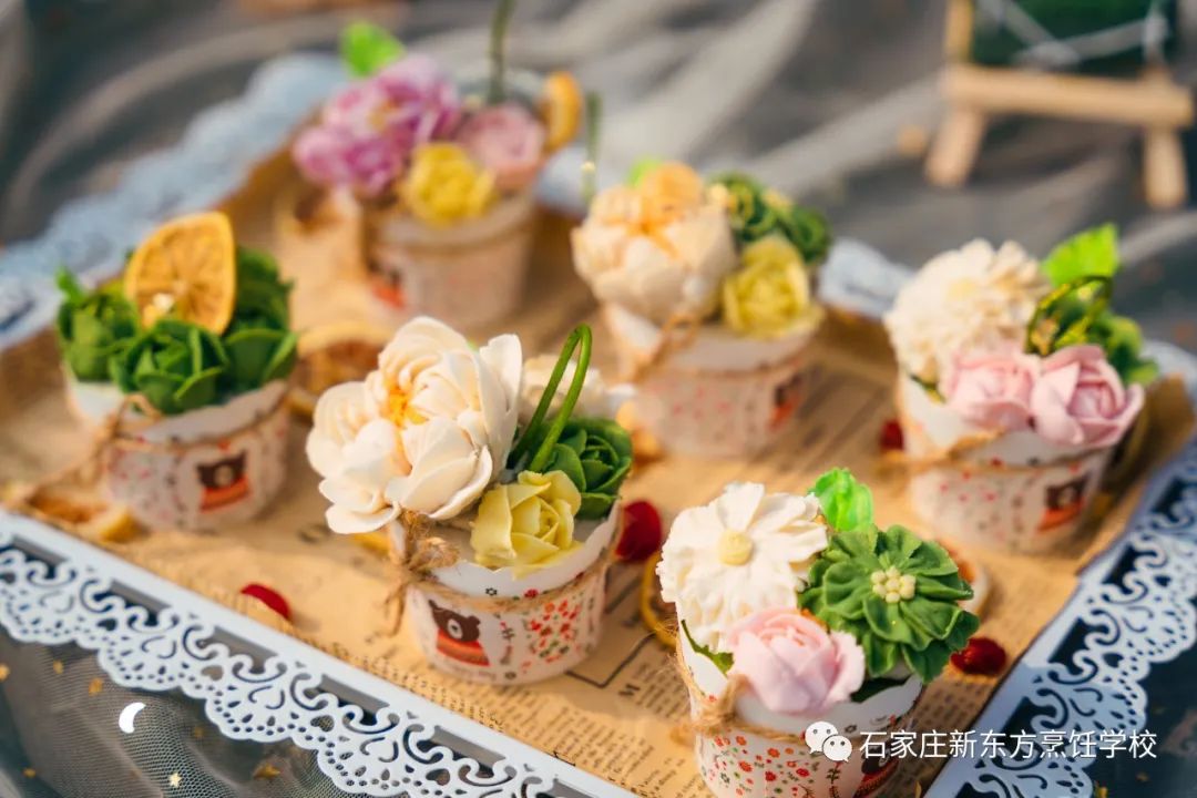 春日好時(shí)光 送你一份踏青甜品清單