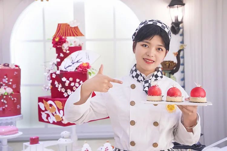 為什么初高中生學(xué)習(xí)西點(diǎn)更有？