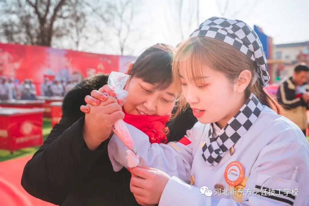 母親節(jié)丨蛋糕DIY，“獻(xiàn)給媽媽的愛(ài)”就是如此甜！