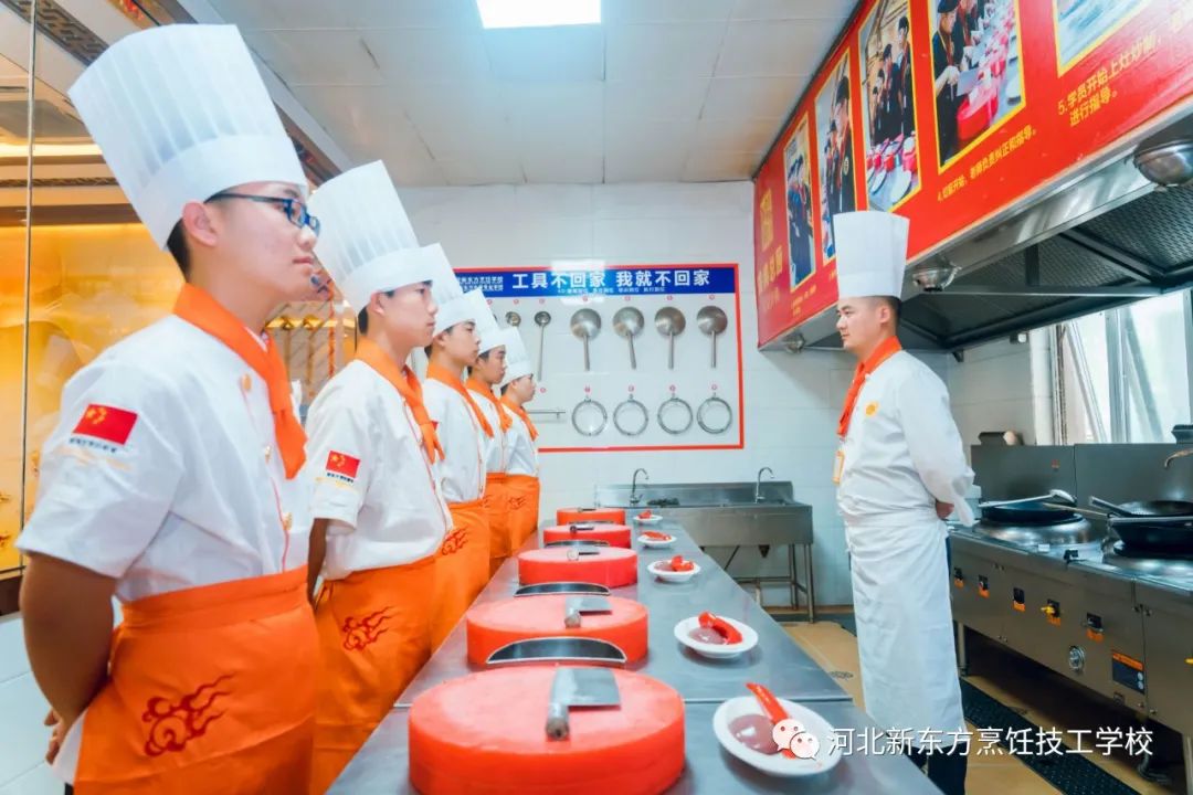 轉(zhuǎn)學(xué)職業(yè)教育，讓你的人生贏出不一樣的精彩！