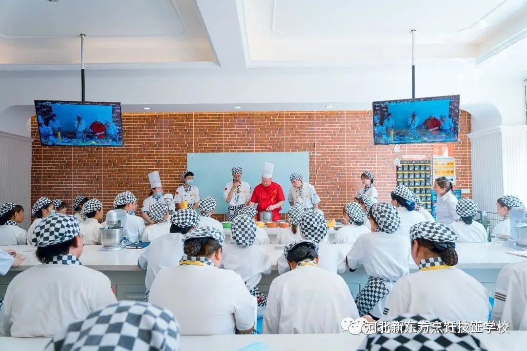 【預(yù)告】外籍Vito BELLOMO來(lái)校授課，與接軌，共贏未來(lái)！