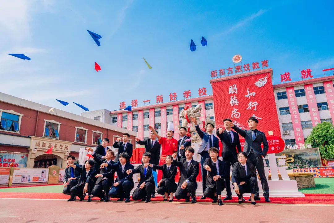 零基礎入行廚師，選學校還是當學徒？新人必看對比分析！