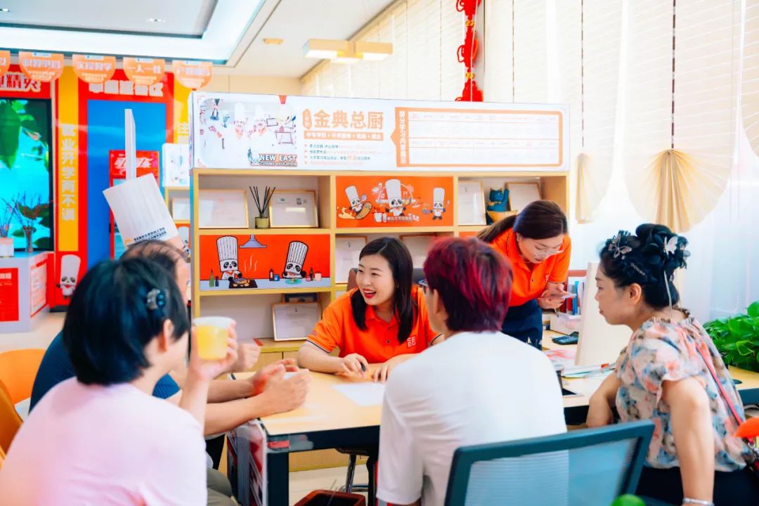 8月了，還有什么學(xué)?？梢赃x？這所學(xué)校還有少量名額~