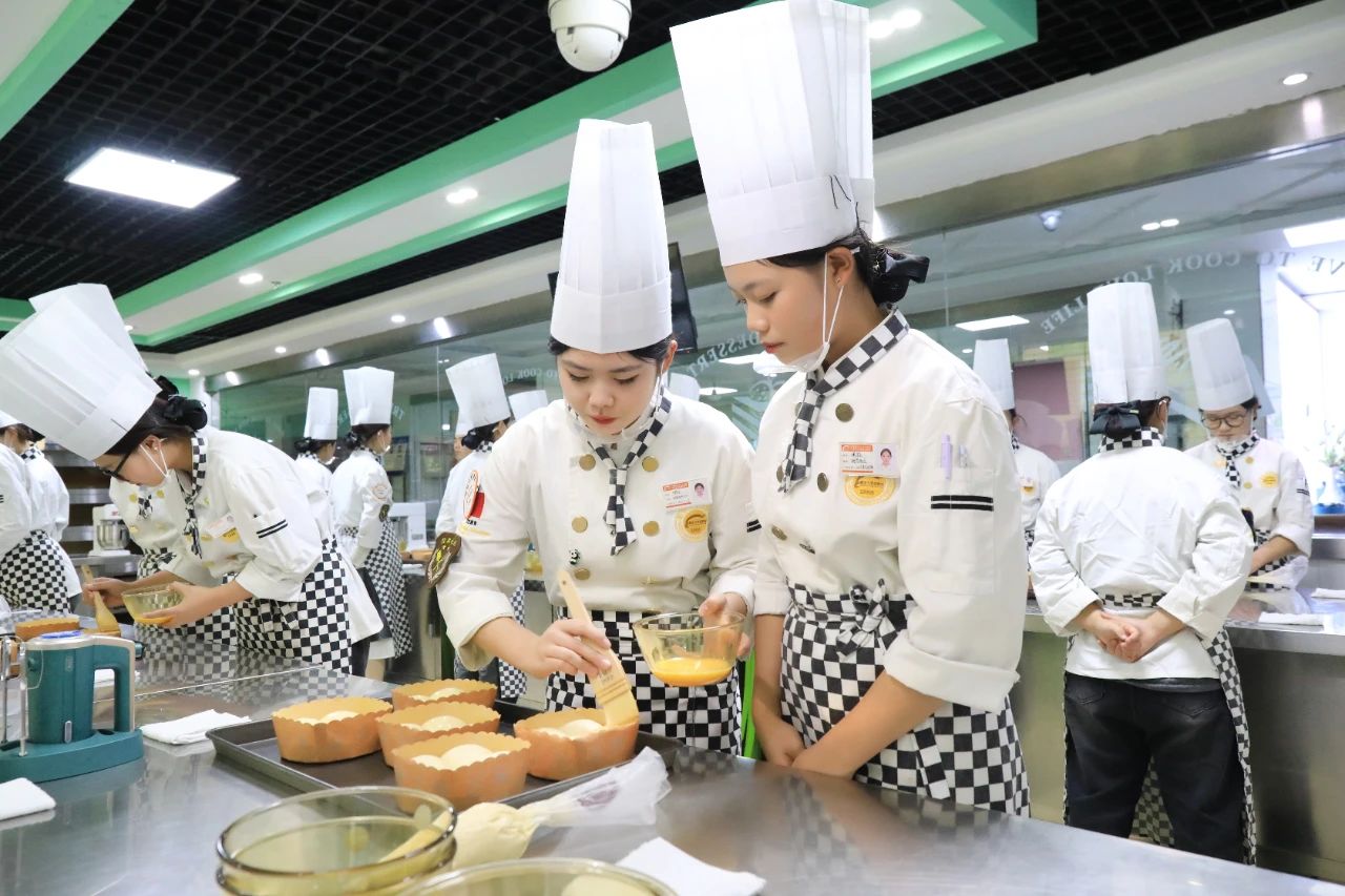 fbba3813a17de2acb1b906298d7ef9a6.jpg fbba3813a17de2acb1b906298d7ef9a6.jpg