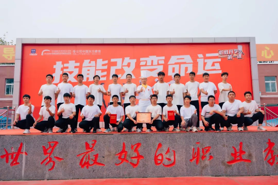 77b7c07e9fa5a88ce3697ac0b3f7c21a.jpg 77b7c07e9fa5a88ce3697ac0b3f7c21a.jpg