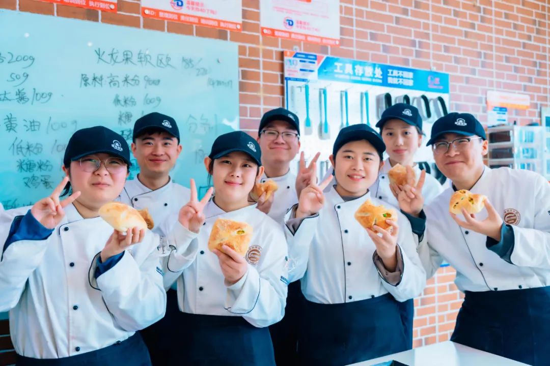 a98ca989955809914106f7a1474a4c82.jpg a98ca989955809914106f7a1474a4c82.jpg