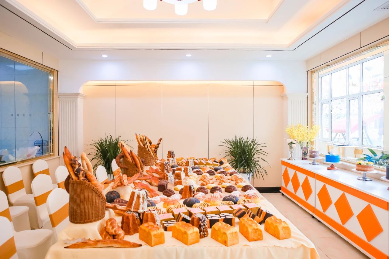 2025年學(xué)西點(diǎn)烘焙有門檻嗎？