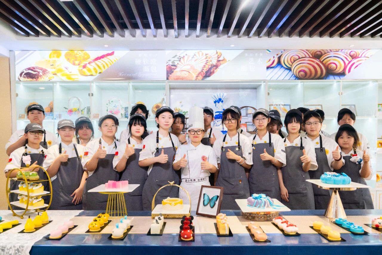 2ed1b5a8fb3645bbc4fafdfec117f0b5.jpg 2ed1b5a8fb3645bbc4fafdfec117f0b5.jpg