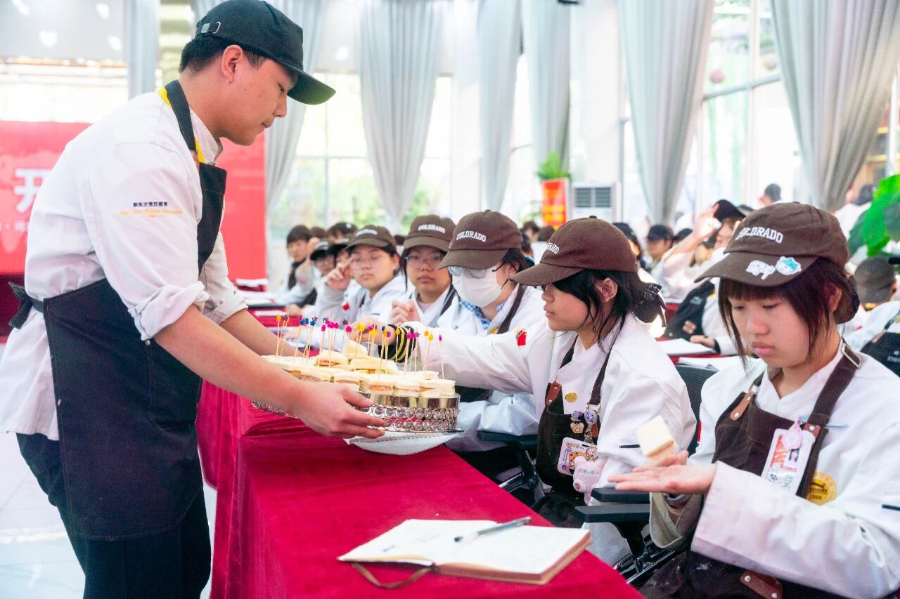 fc07c4cc65aa0808df8e41411e60624d.jpg fc07c4cc65aa0808df8e41411e60624d.jpg