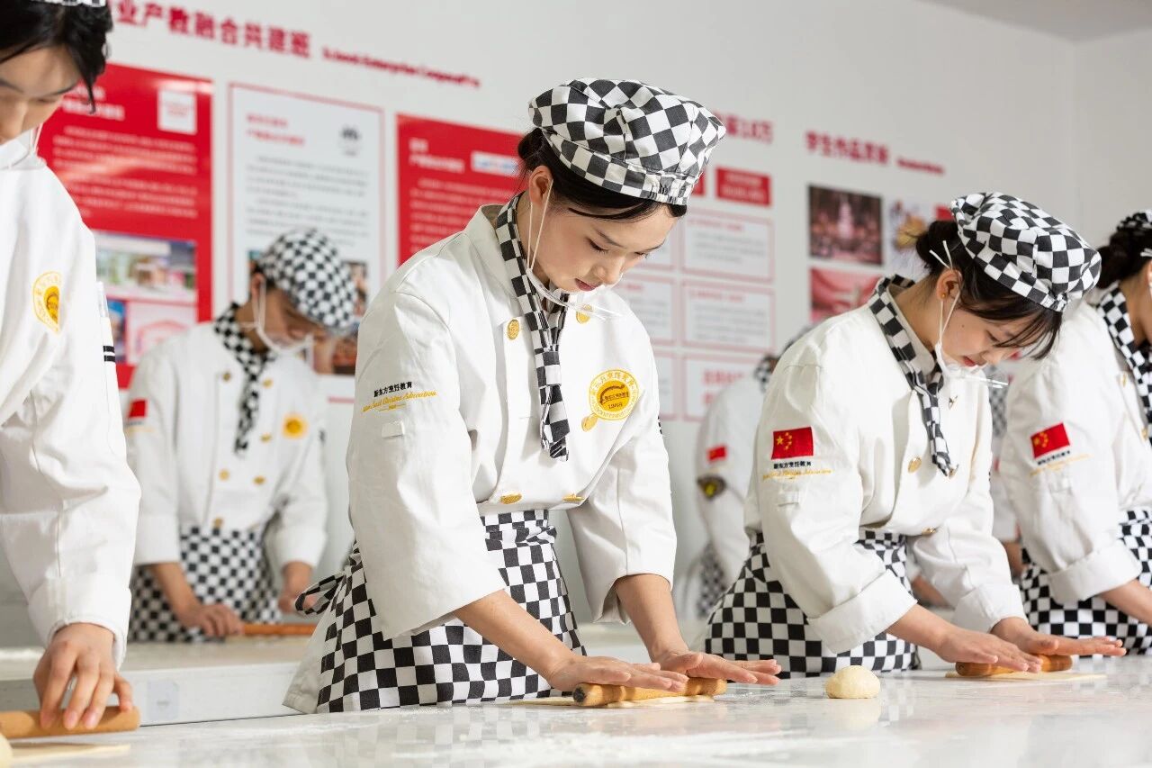 4e5d6ce074cc6c606092c5d985b45144.jpg 4e5d6ce074cc6c606092c5d985b45144.jpg