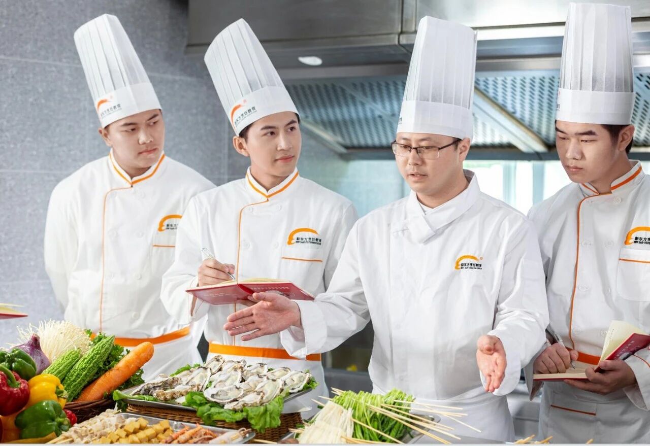 必看！男生適合學(xué)什么技術(shù)好？學(xué)務(wù)實的技能逆襲人生~